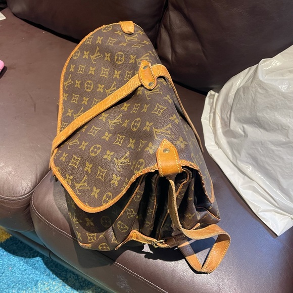 Authentic Vintage Louis Vuitton bag - Picture 2 of 2